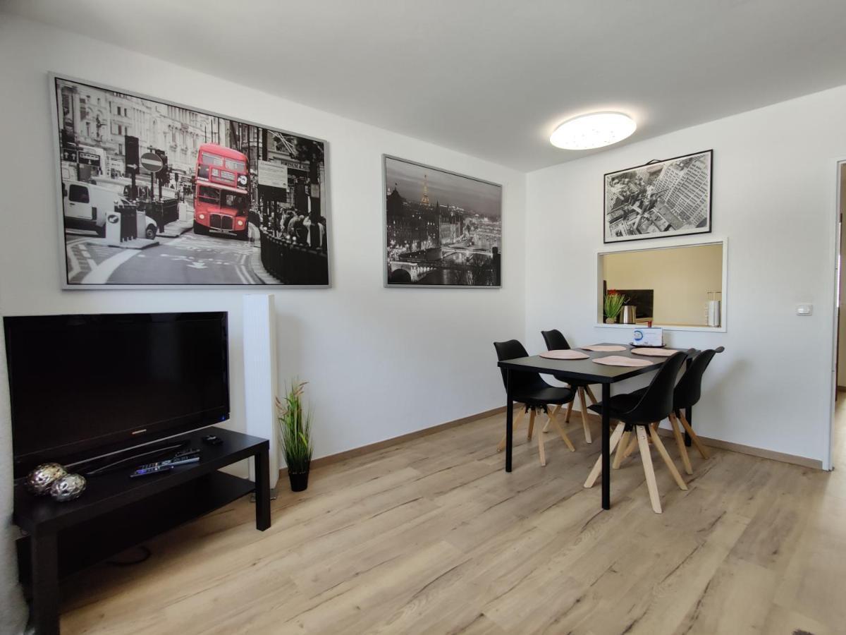 H-Lodges - Top City-Appartments In Essen Ruang foto